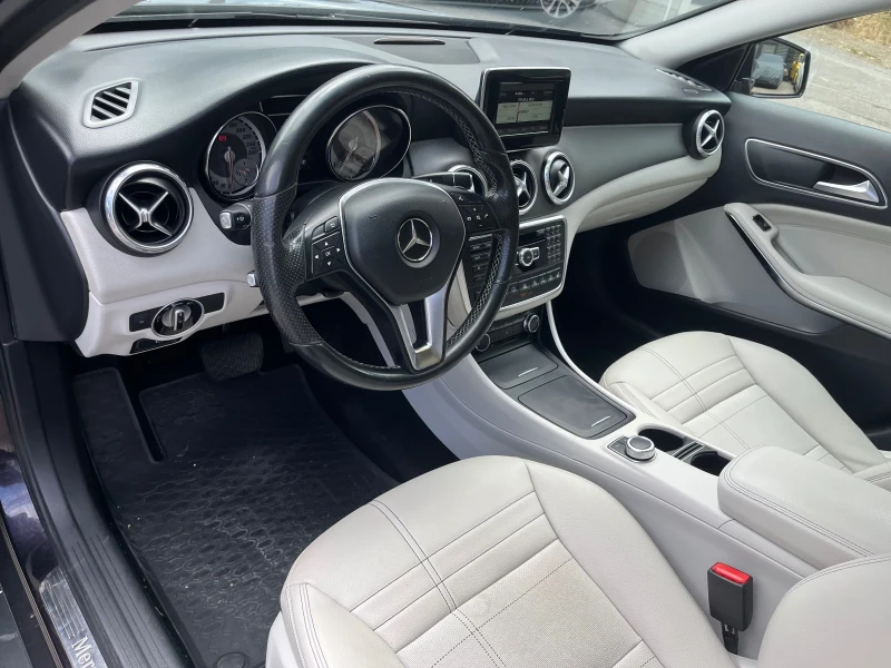 Mercedes-Benz GLA 220 CDI/4Matic/Panorama, снимка 10 - Автомобили и джипове - 50980785
