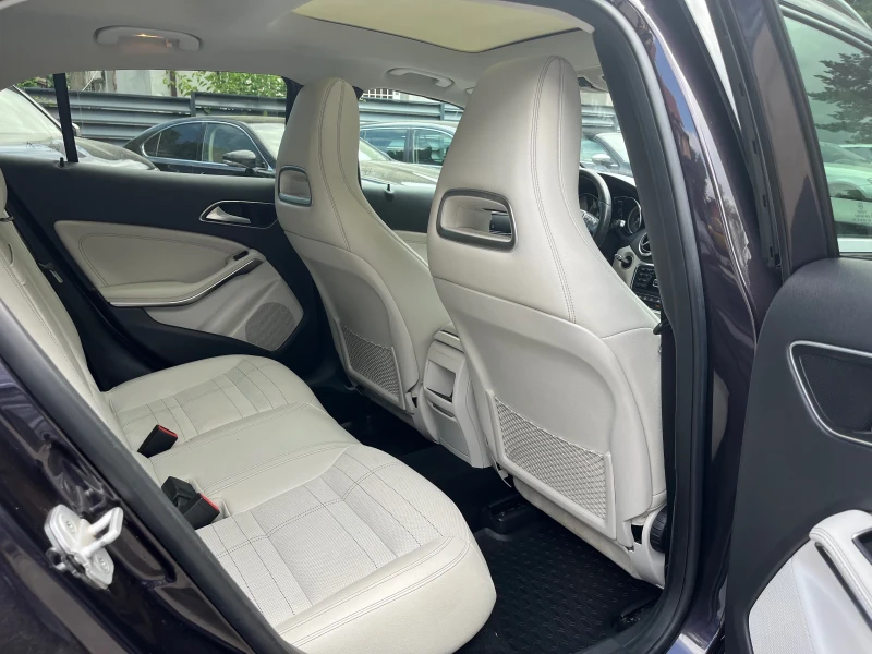 Mercedes-Benz GLA 220 CDI/4Matic/Panorama, снимка 14 - Автомобили и джипове - 50980785