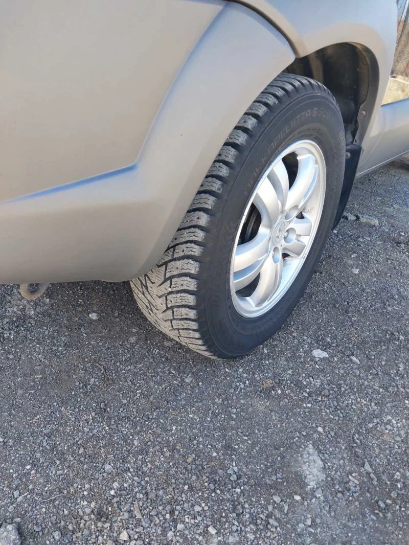 Hyundai Tucson, снимка 11 - Автомобили и джипове - 52627271