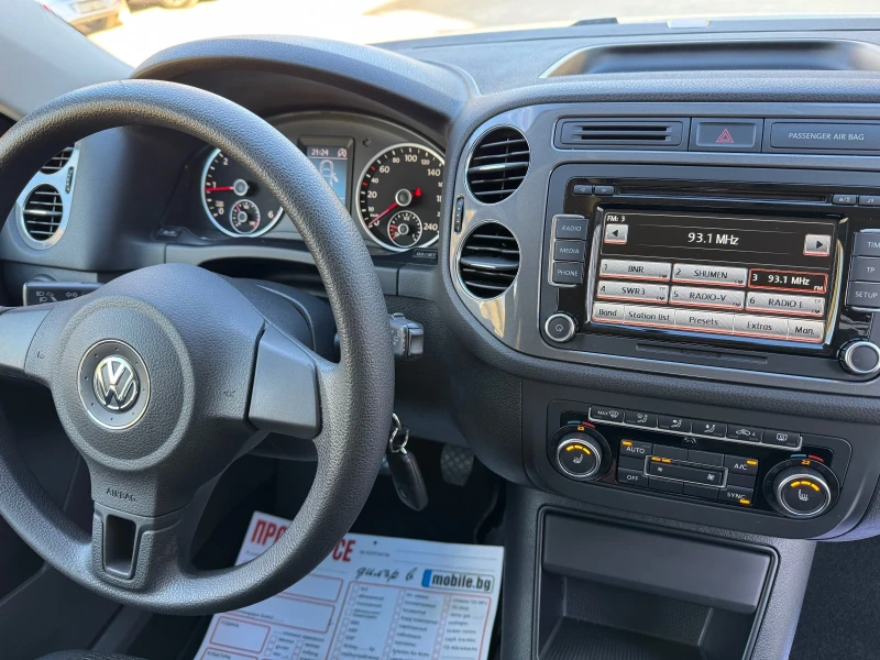 VW Tiguan * 2.0TDI* FACE* NAVI* , снимка 13 - Автомобили и джипове - 52227726