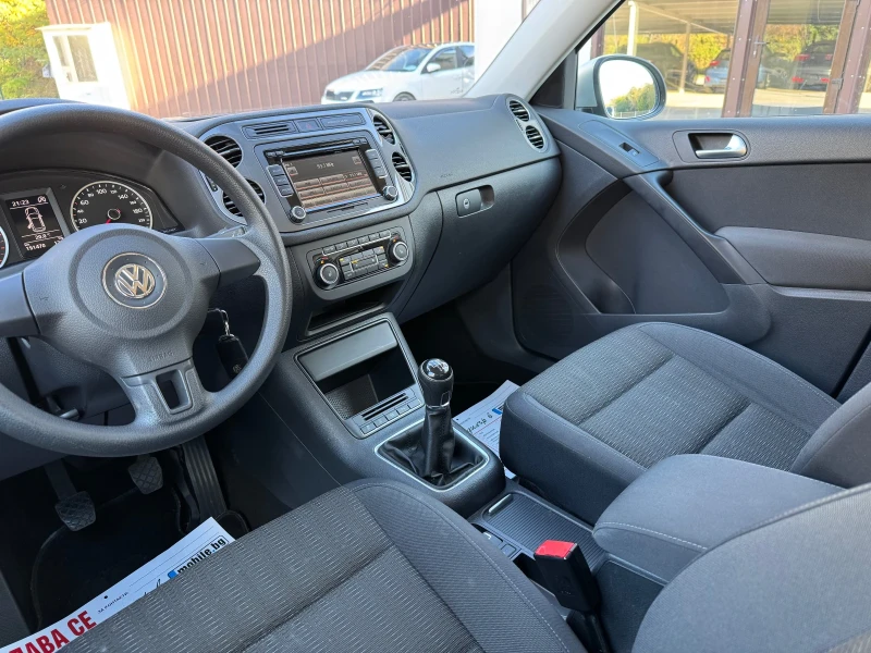 VW Tiguan * 2.0TDI* FACE* NAVI* , снимка 16 - Автомобили и джипове - 52227726