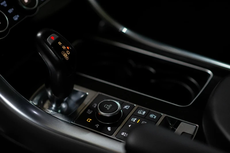 Land Rover Range Rover Sport Autobiography, снимка 17 - Автомобили и джипове - 52844186