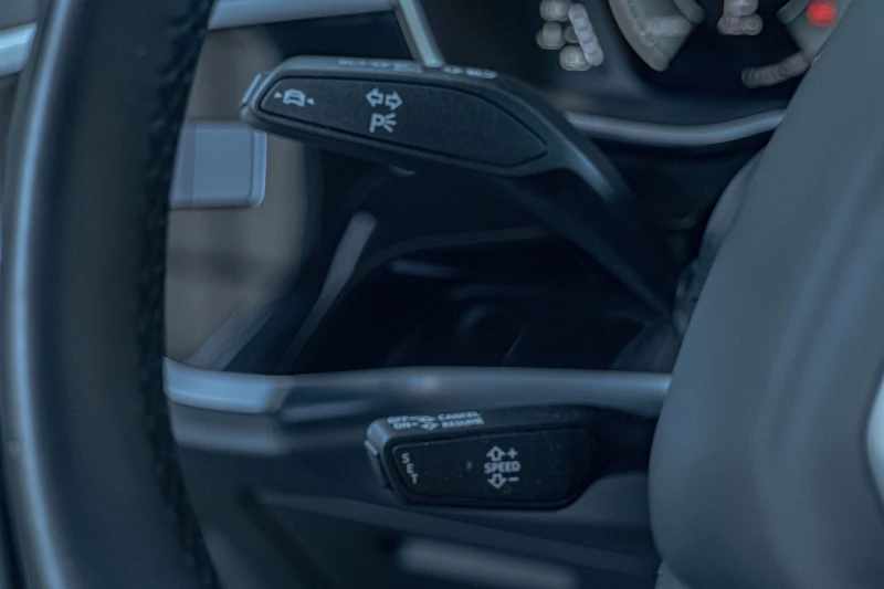 Audi Q3 45TFSI/Quattro/Virtual/Подгрев/Sline/Камера, снимка 14 - Автомобили и джипове - 53081501