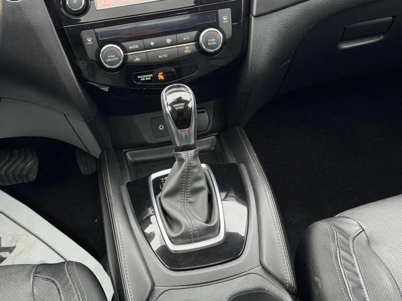 Nissan Rogue SV* BACK-UP CAMERA* BRAKE ASSIST* BLIND SPOT* , снимка 10 - Автомобили и джипове - 53356431