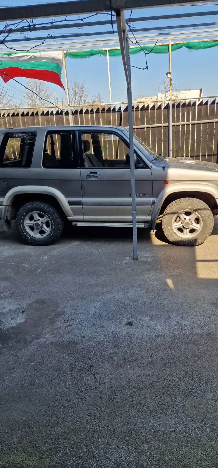 Isuzu Trooper, снимка 3 - Автомобили и джипове - 44893170