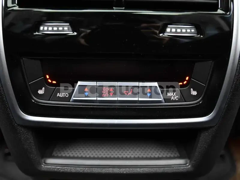 BMW X5 DISPLAY KEY* H&K AUDIO* ОБДУХ* БЪЗДУХ* 360 CAM, снимка 11 - Автомобили и джипове - 53976232