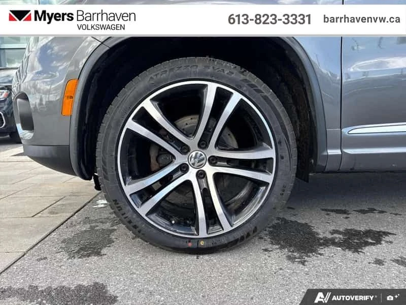 VW Tiguan * Highline Navigation * CARFAX * ЦЕНА ДО БГ, снимка 12 - Автомобили и джипове - 54792009