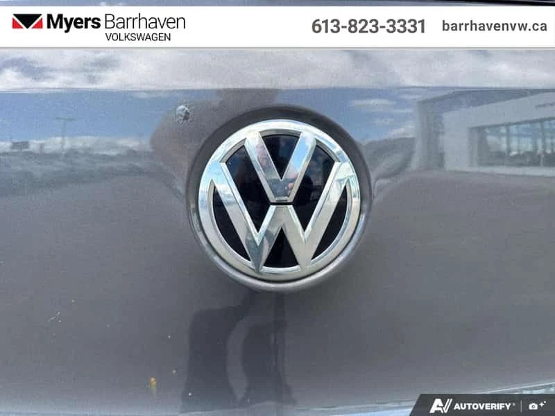 VW Tiguan * Highline Navigation * CARFAX * ЦЕНА ДО БГ, снимка 11 - Автомобили и джипове - 54792009