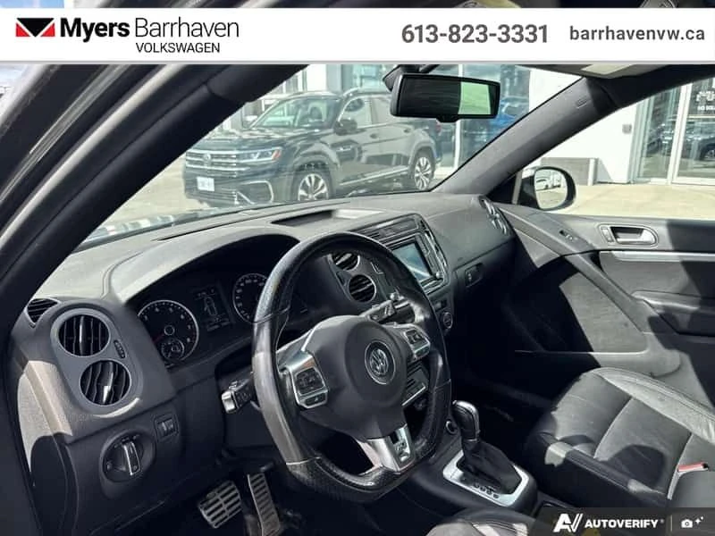 VW Tiguan * Highline Navigation * CARFAX * ЦЕНА ДО БГ, снимка 16 - Автомобили и джипове - 54792009