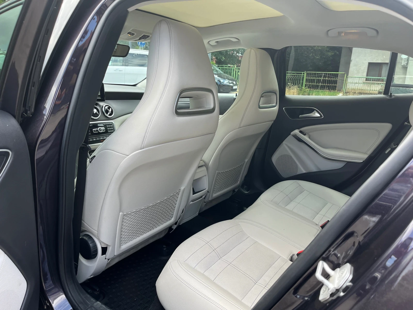 Mercedes-Benz GLA 220 CDI/4Matic/Panorama | Mobile.bg — изображение 15