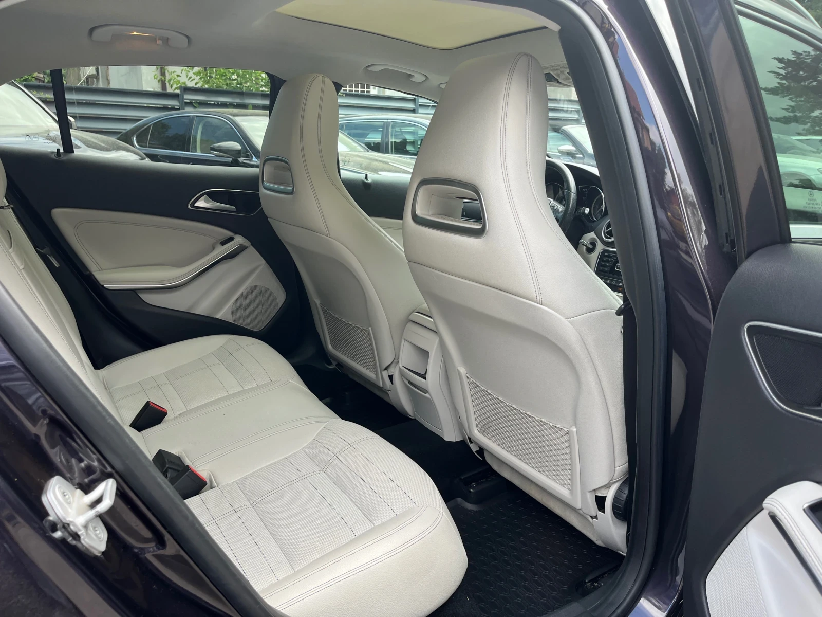 Mercedes-Benz GLA 220 CDI/4Matic/Panorama | Mobile.bg — изображение 14