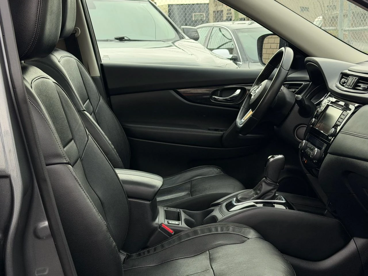 Nissan Rogue SV* BACK-UP CAMERA* BRAKE ASSIST* BLIND SPOT*  | Mobile.bg � ����������� 11