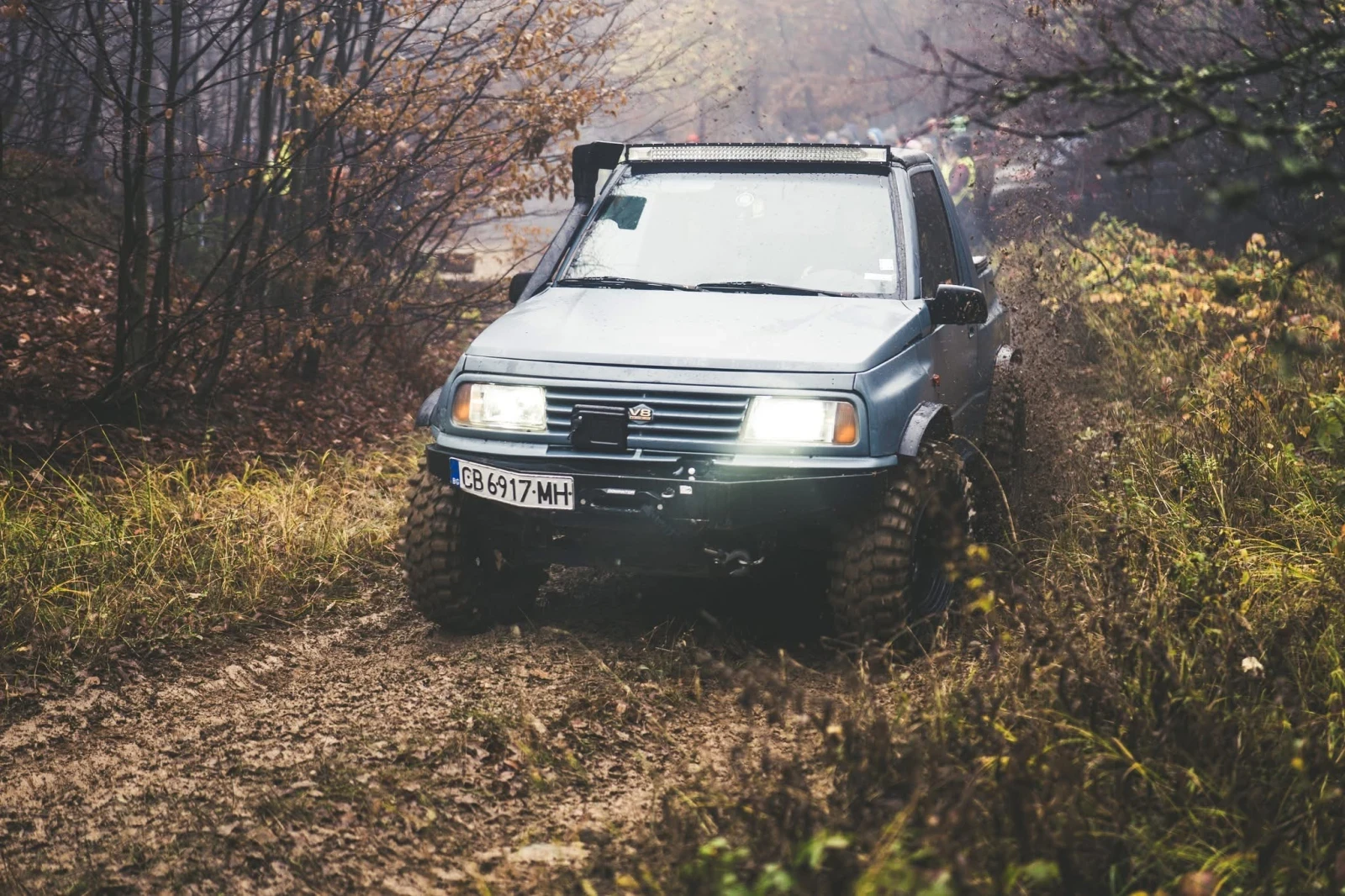 Suzuki Vitara 1.9 tdi , снимка 2 - Автомобили и джипове - 53787837
