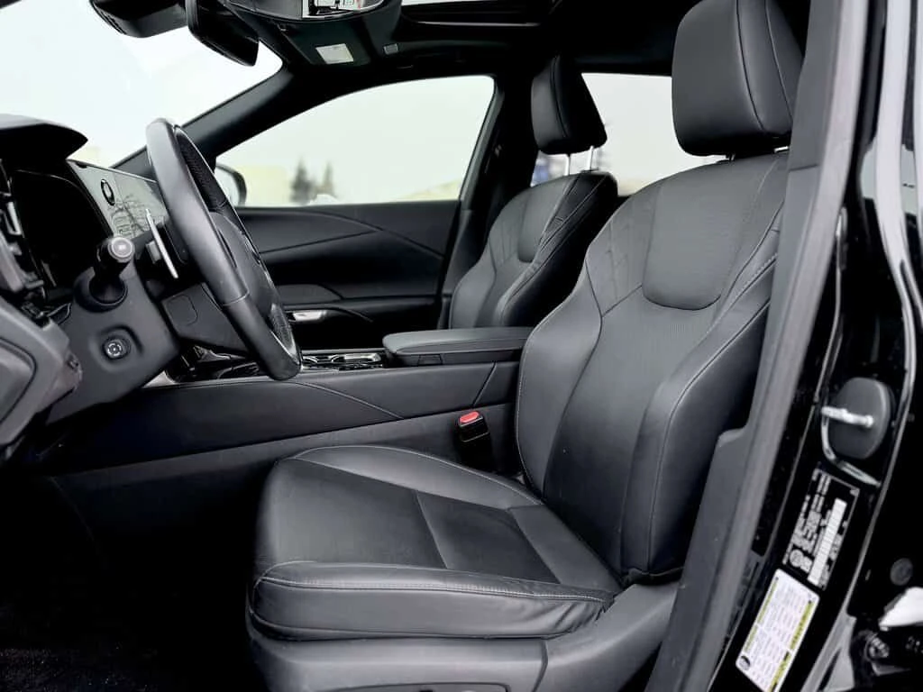 Lexus RX * 350 AWD | No Accidents | 1 Owner | Cooled Seats , снимка 11 - Автомобили и джипове - 53812337