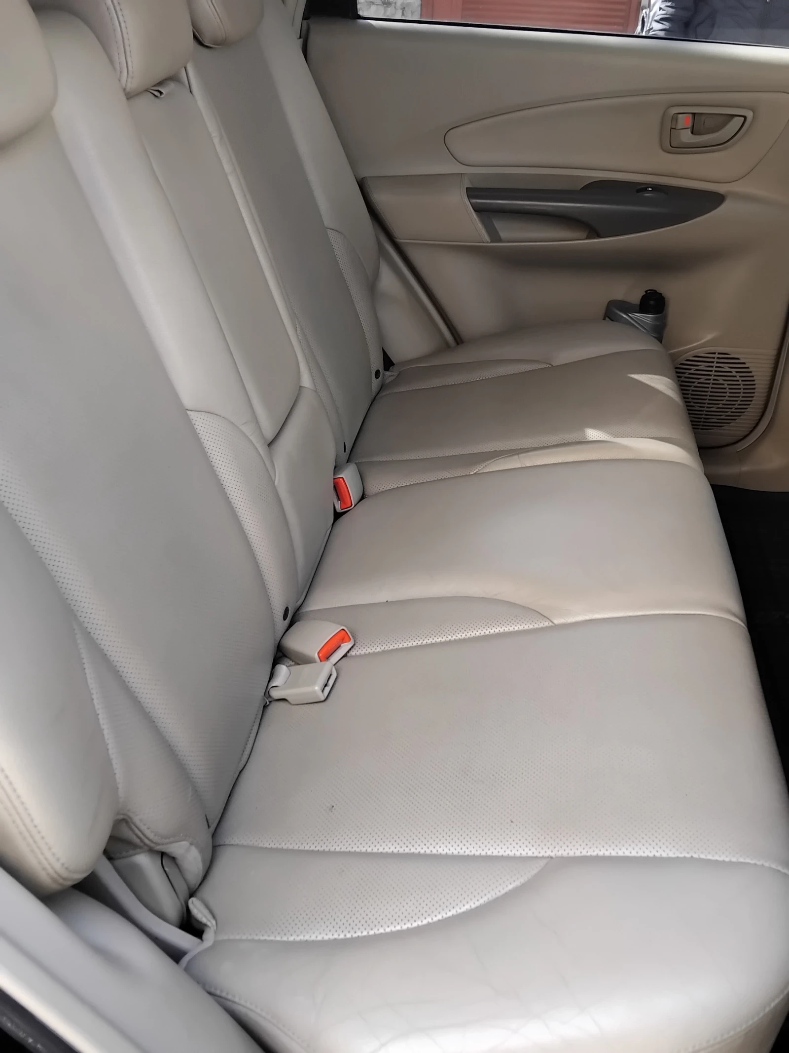 Hyundai Tucson, снимка 6 - Автомобили и джипове - 53837518