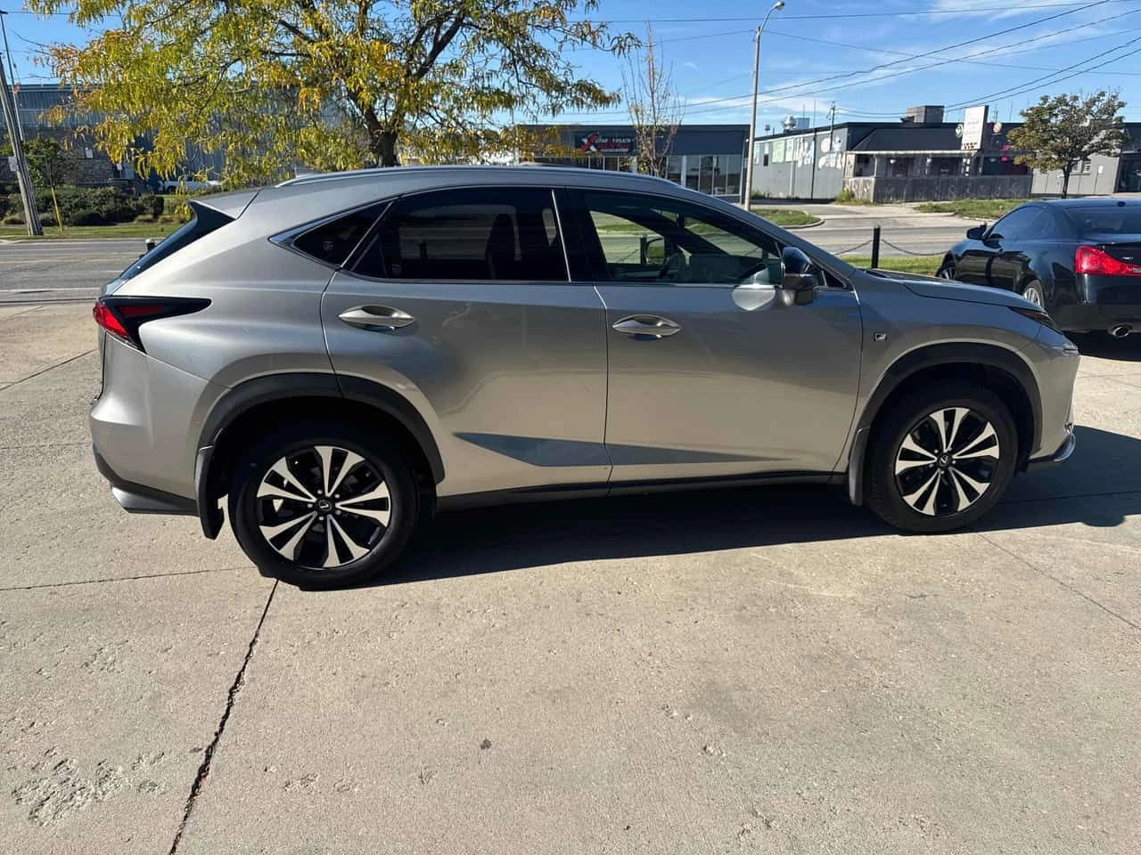 Lexus NX 300 F Sport Auto  CARFAX, снимка 3 - Автомобили и джипове - 53867367