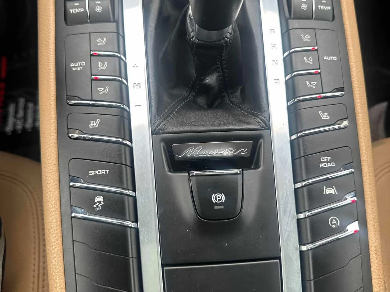 Porsche Macan AWD / BOSE / CAMERA / ПОДГРЕВИ , снимка 12 - Автомобили и джипове - 54327191