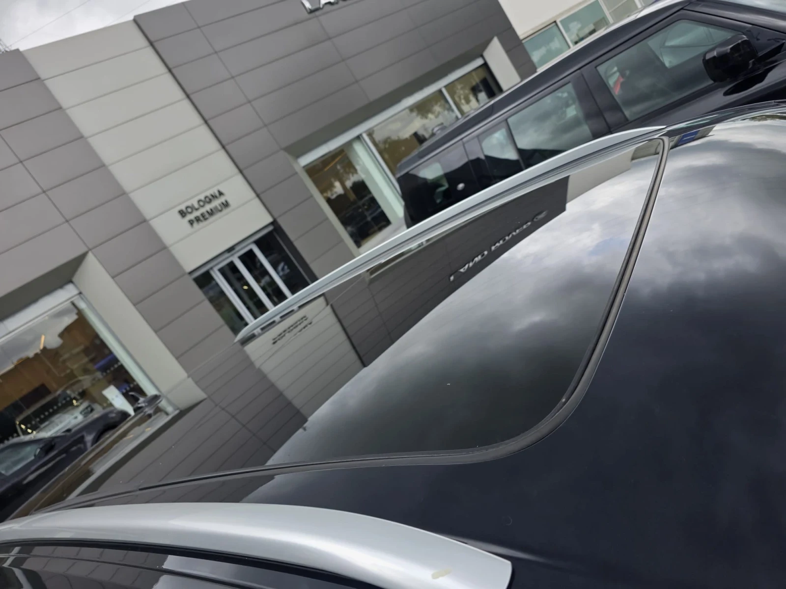 VW Touareg 3.0TDI FULL!! ПАНО, ОБДУХ, ДИСТР, ДИГИТАЛ, снимка 6 - Автомобили и джипове - 54550124