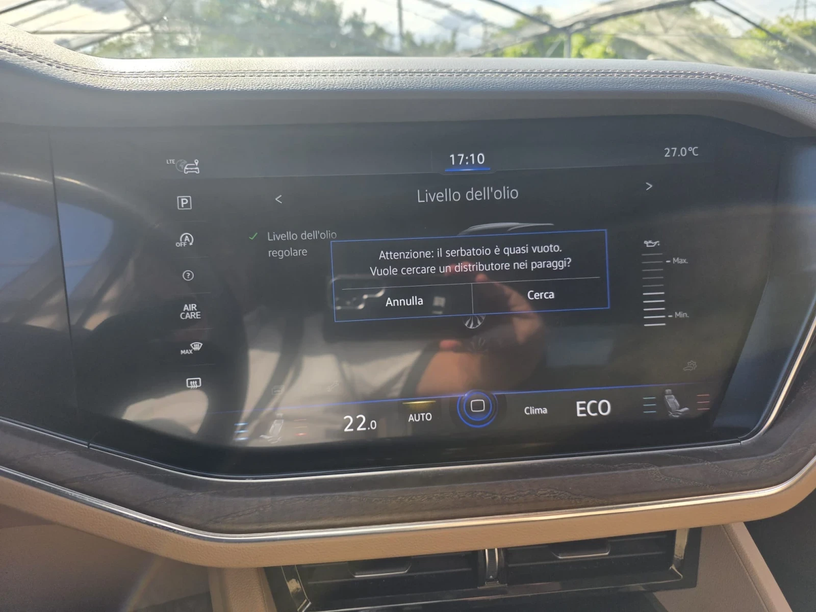 VW Touareg 3.0TDI FULL!! ПАНО, ОБДУХ, ДИСТР, ДИГИТАЛ, снимка 11 - Автомобили и джипове - 54550124