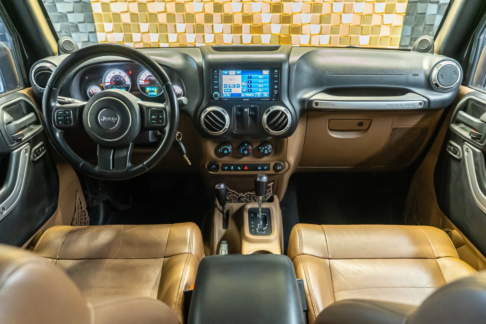 Jeep Wrangler 3.6i Sahara, снимка 12 - Автомобили и джипове - 54565474