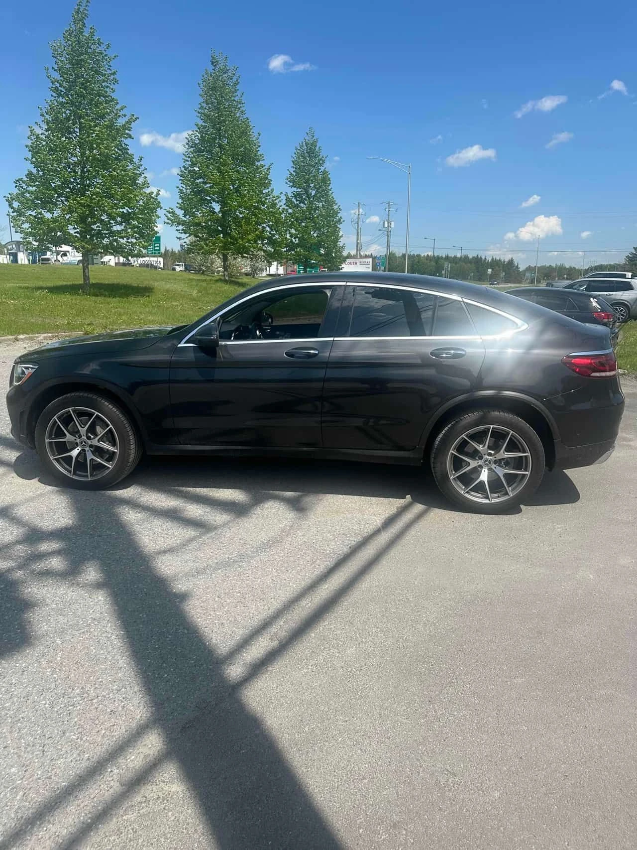 Mercedes-Benz GLC 300  COUPE | DISTRONIC | 360 | MEMORY, снимка 2 - Автомобили и джипове - 54737188