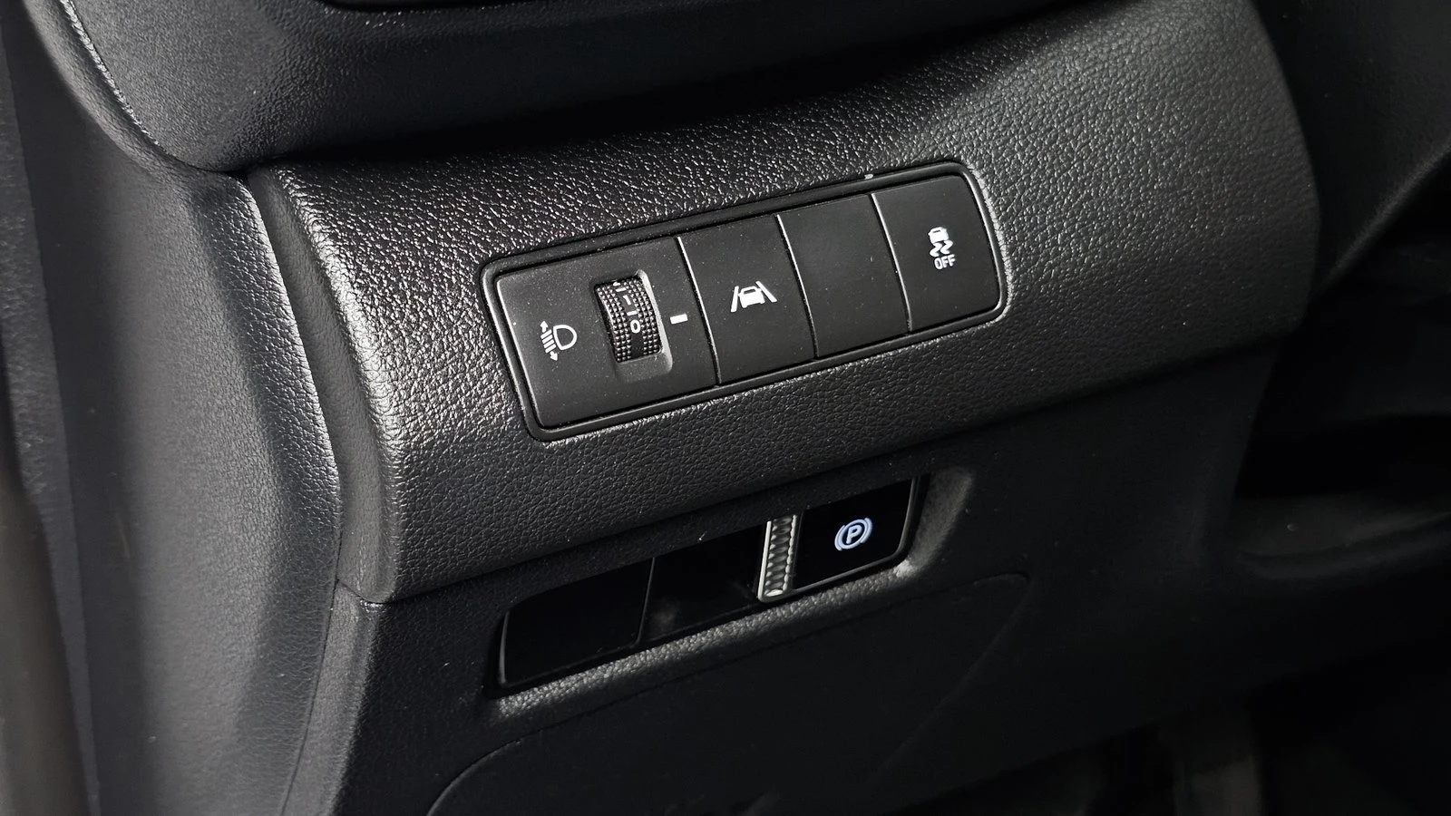 Hyundai Santa fe 2.2* KEYLESS* ПОДГРЕВ ВОЛАН* КРАЙНА ЦЕНА, снимка 17 - Автомобили и джипове - 55336579