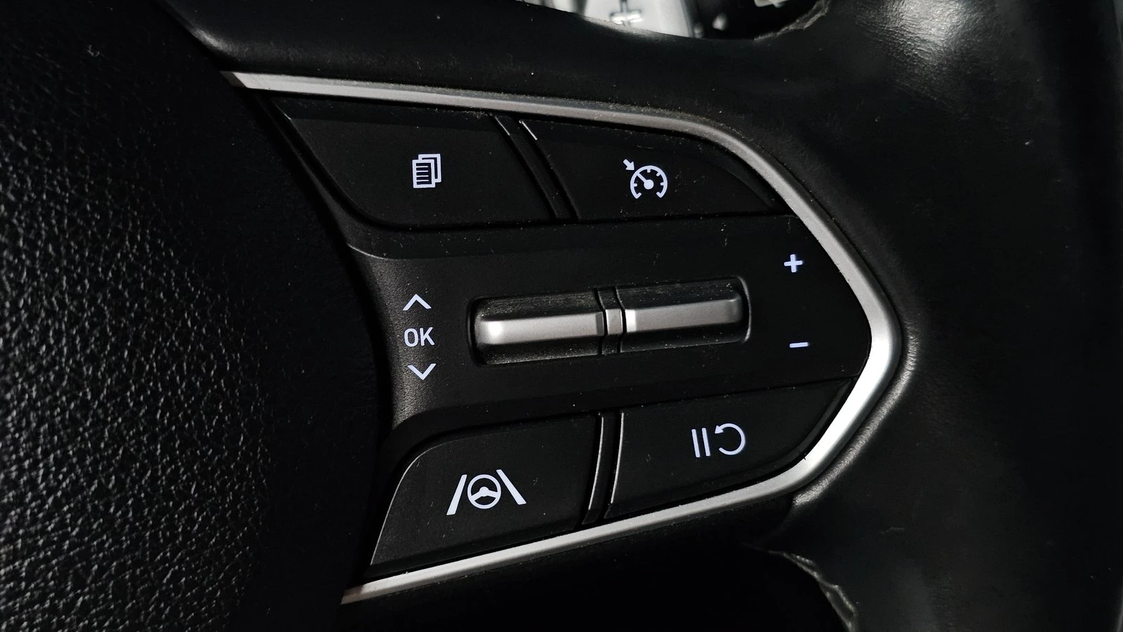 Hyundai Santa fe 2.2* KEYLESS* ПОДГРЕВ ВОЛАН* КРАЙНА ЦЕНА, снимка 14 - Автомобили и джипове - 55336579