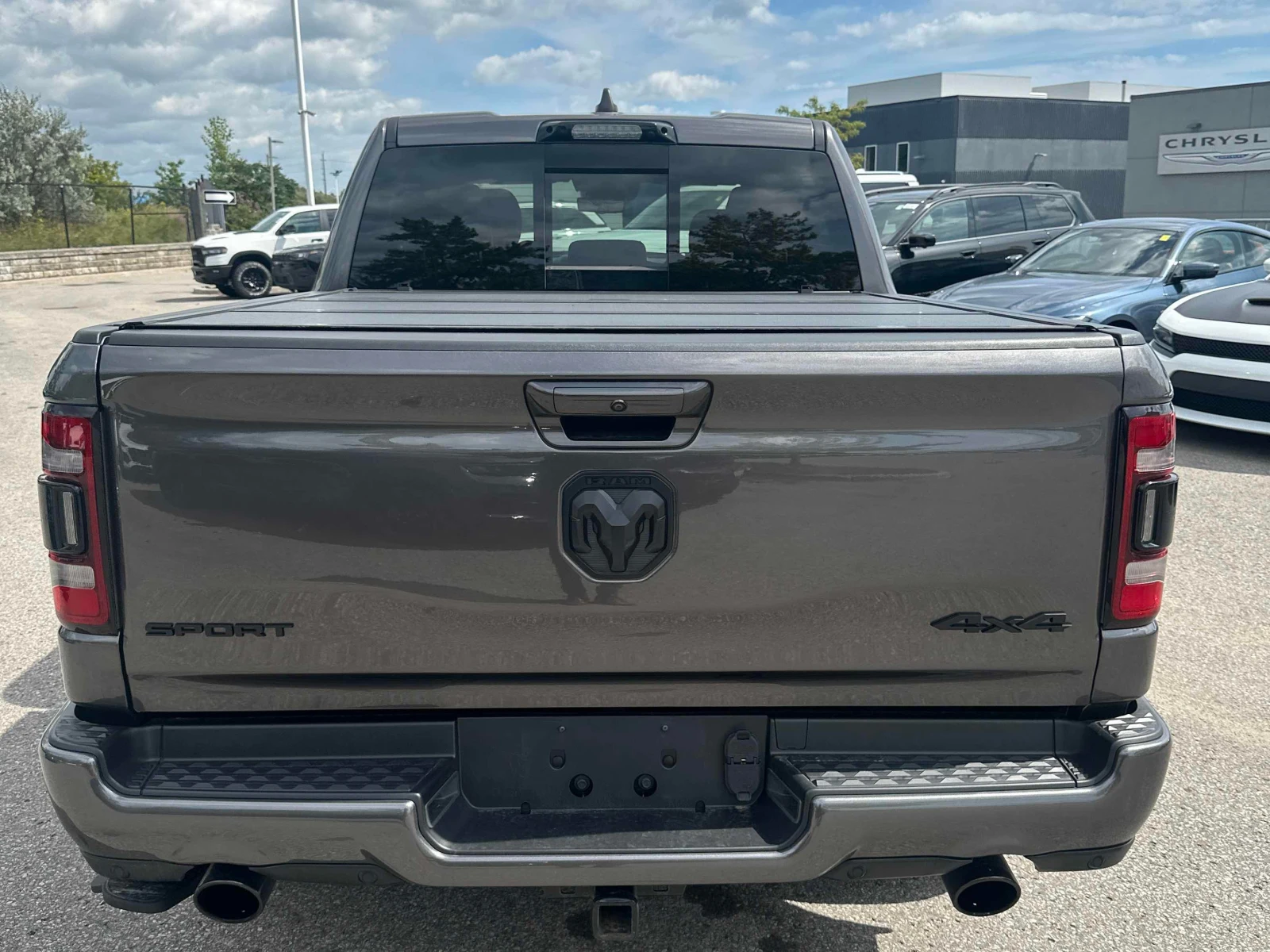Dodge RAM 1500 Sport / 360 / Carfax / Автокредит, снимка 15 - Автомобили и джипове - 55967444