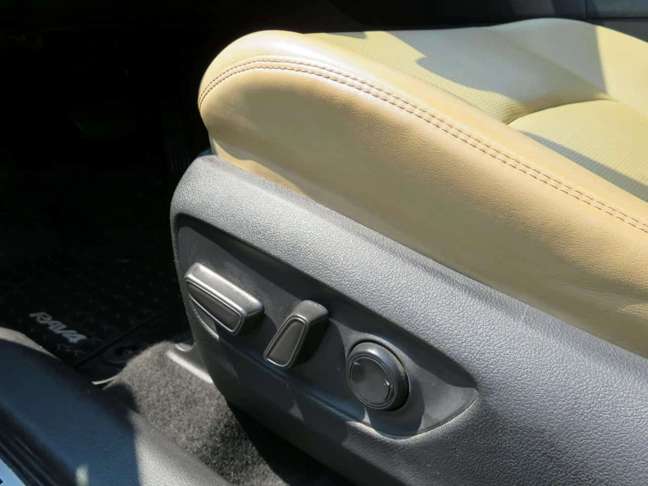 Toyota Rav4 * 2.5 Hybrid Hybrid Limited AWD w/Leather Sunroof  | Mobile.bg � ����������� 14