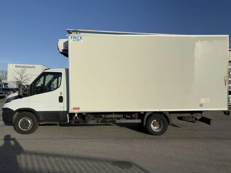 Iveco Daily 70C Хладилен с тръбен път за трупно месо , снимка 5 - Бусове и автобуси - 49440384