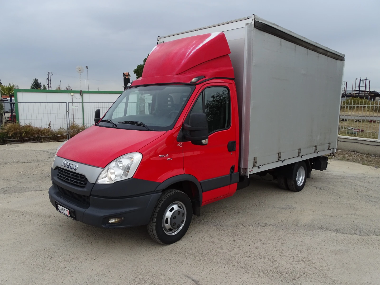 Iveco 35c17 ЩОРА С БОРД * * КЛИМАТИК* * /EURO 5/ 176 529 км, снимка 3 - Бусове и автобуси - 56254732