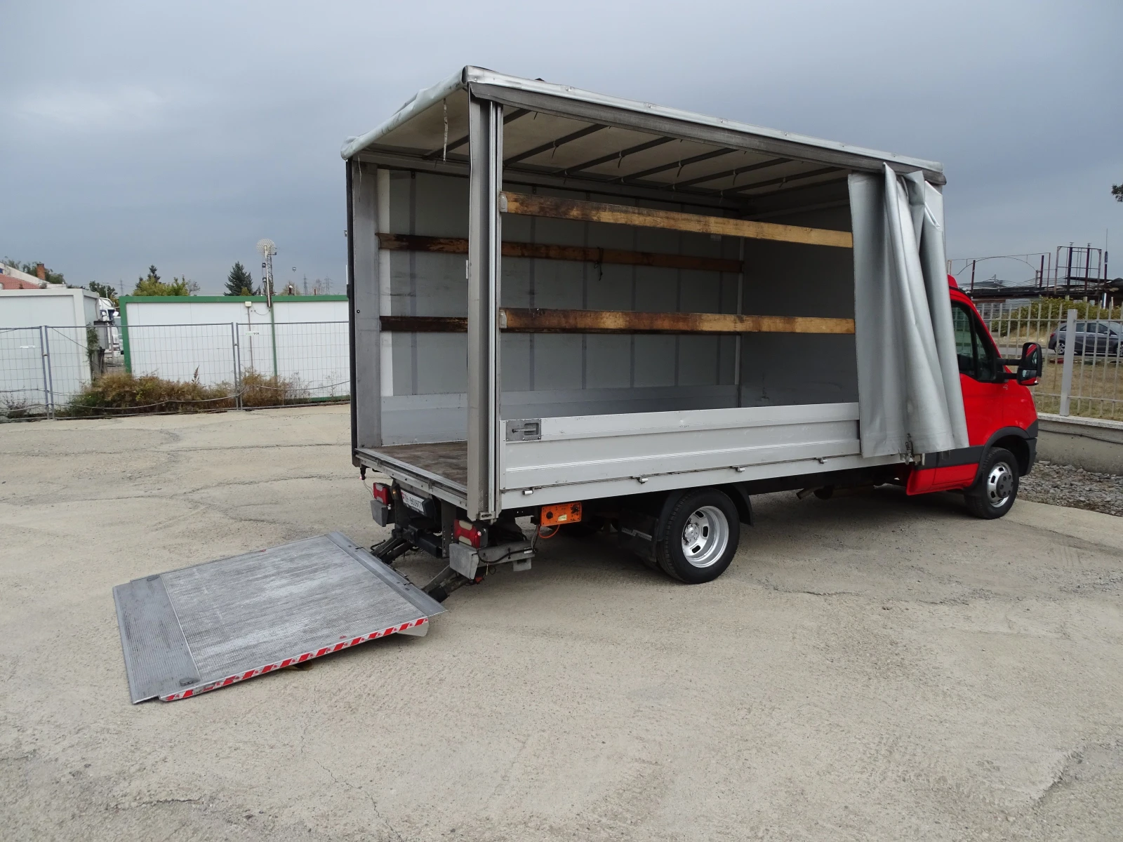 Iveco 35c17 ЩОРА С БОРД * * КЛИМАТИК* * /EURO 5/ 176 529 км, снимка 9 - Бусове и автобуси - 56254732