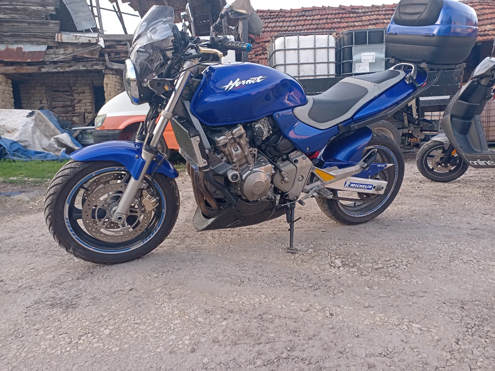 Honda Hornet