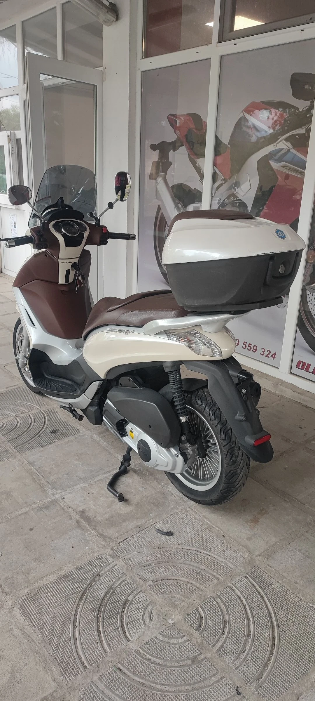 Piaggio Beverly, снимка 2 - Мотоциклети и мототехника - 54642258