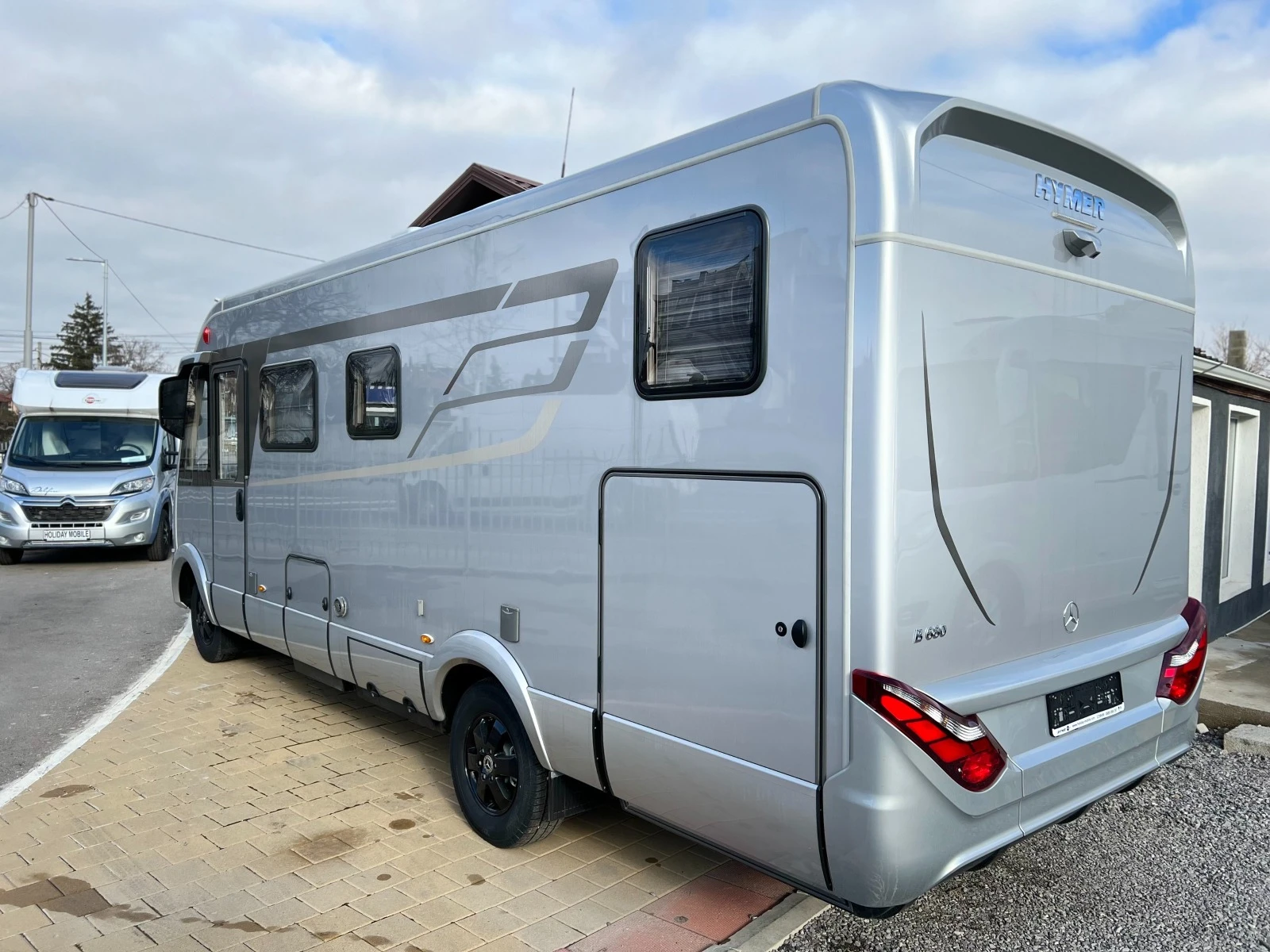 Кемпер HYMER / ERIBA B MC I 680  - изображение 5