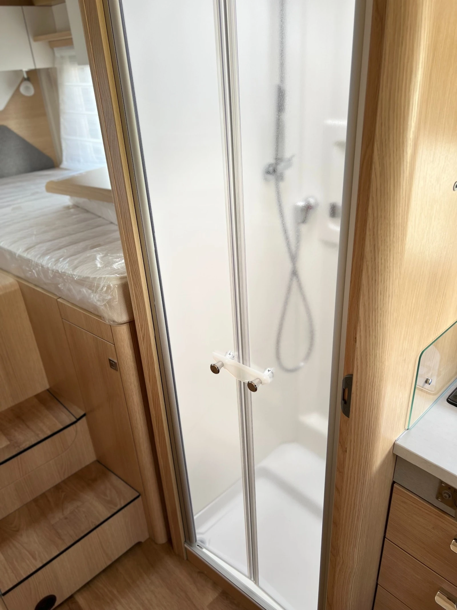  Mercedes-Benz HYMER BMCI 680, 3500 kg. SLS-  | Mobile.bg   12