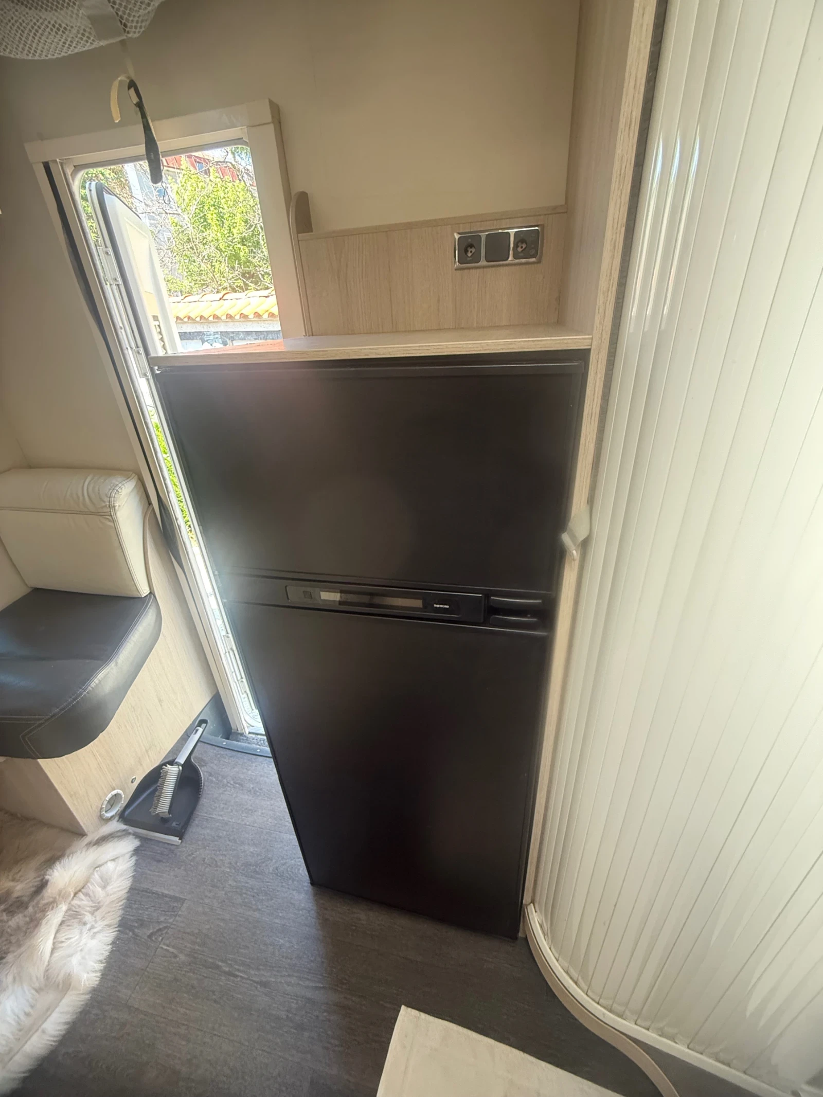 Кемпер Chausson EB626 Special Edition , снимка 11 - Каравани и кемпери - 55046492