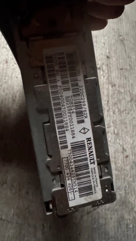 Оригинална Аудио / GPS и видео система за Renault Scenic - 7700434426, снимка 2 - Части - 52682075