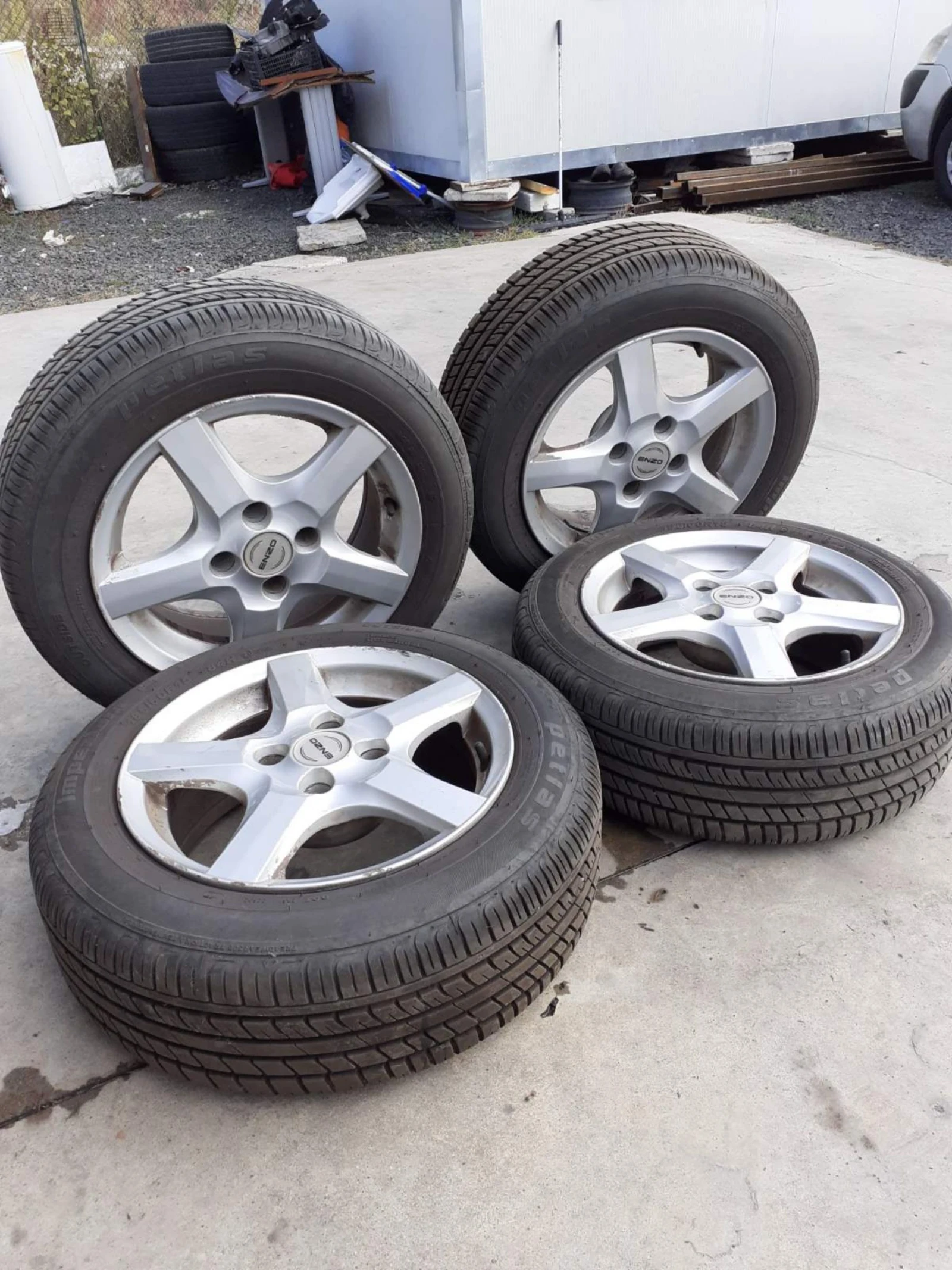    185/60R15 | Mobile.bg   4