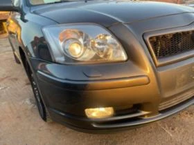 Toyota Avensis 2.2 D-Cat 177 к.с Кожен Бежов Салон , снимка 4