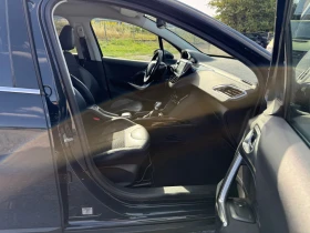Peugeot 2008 1.2T, снимка 8