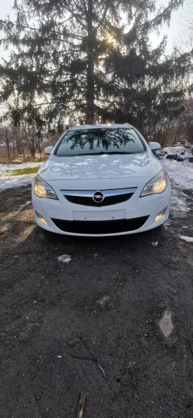 Opel Astra 1.6-TDI-110 к.с, снимка 1