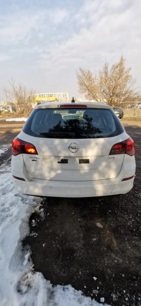 Opel Astra 1.6-TDI-110 к.с, снимка 8