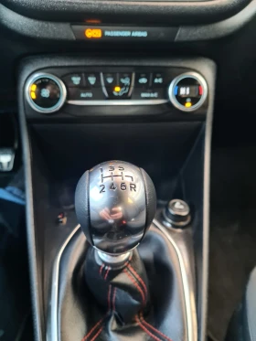 Ford Fiesta ST line, снимка 15
