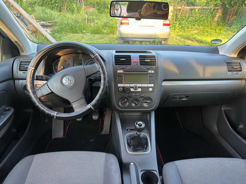 VW Golf TDi, снимка 6 - Автомобили и джипове - 45608693