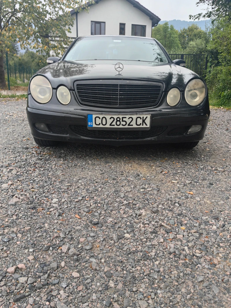 Mercedes-Benz E 200, снимка 6 - Автомобили и джипове - 47088150