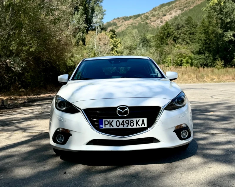 Mazda 3, снимка 1 - Автомобили и джипове - 47299458