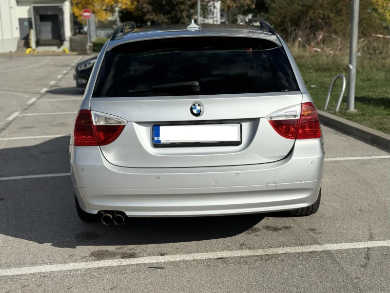 BMW 325 Xi, снимка 5 - Автомобили и джипове - 47500119