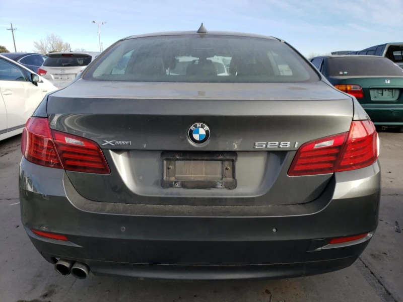 BMW 528 XI* Подгрев* Камера* Keyless* Панорама, снимка 6 - Автомобили и джипове - 48463377