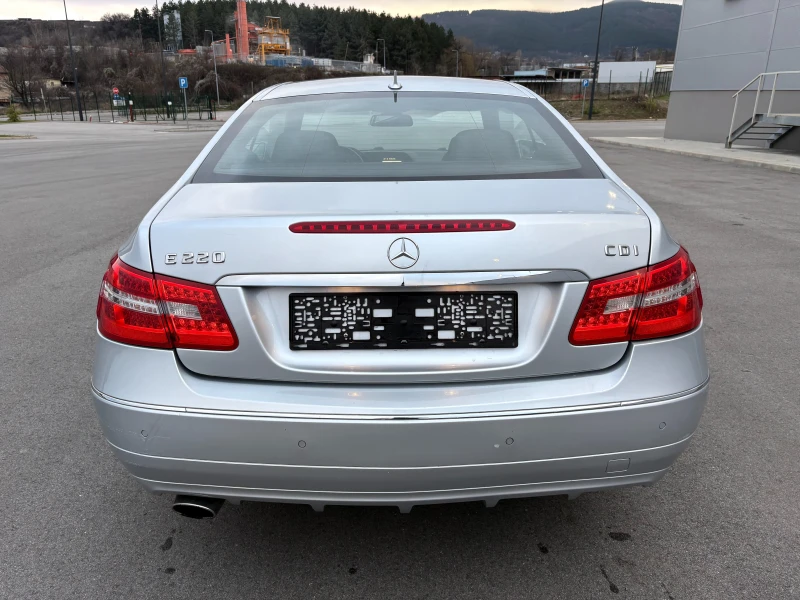 Mercedes-Benz E 220 CDI АВТОМАТИК , снимка 5 - Автомобили и джипове - 52765985